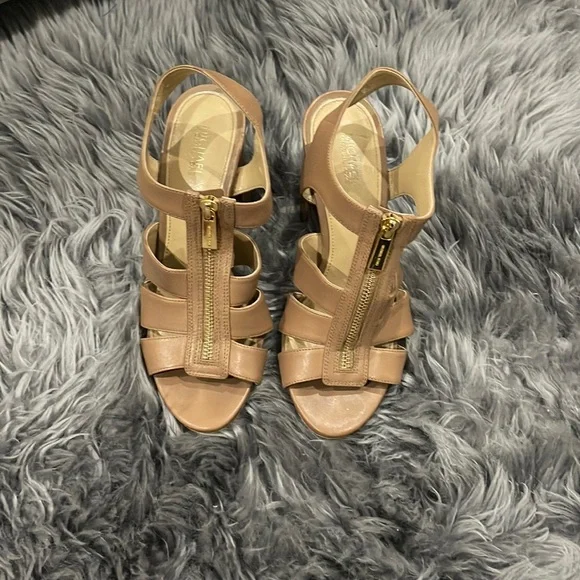 Michael Kors Tan Heels - Picture 1 of 5